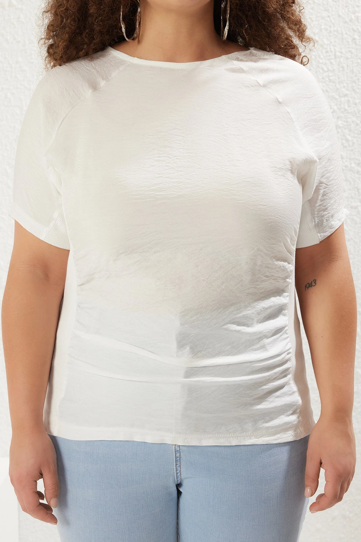 Curve Women's Plain Short Regular Plus Size Blouse - Image 3