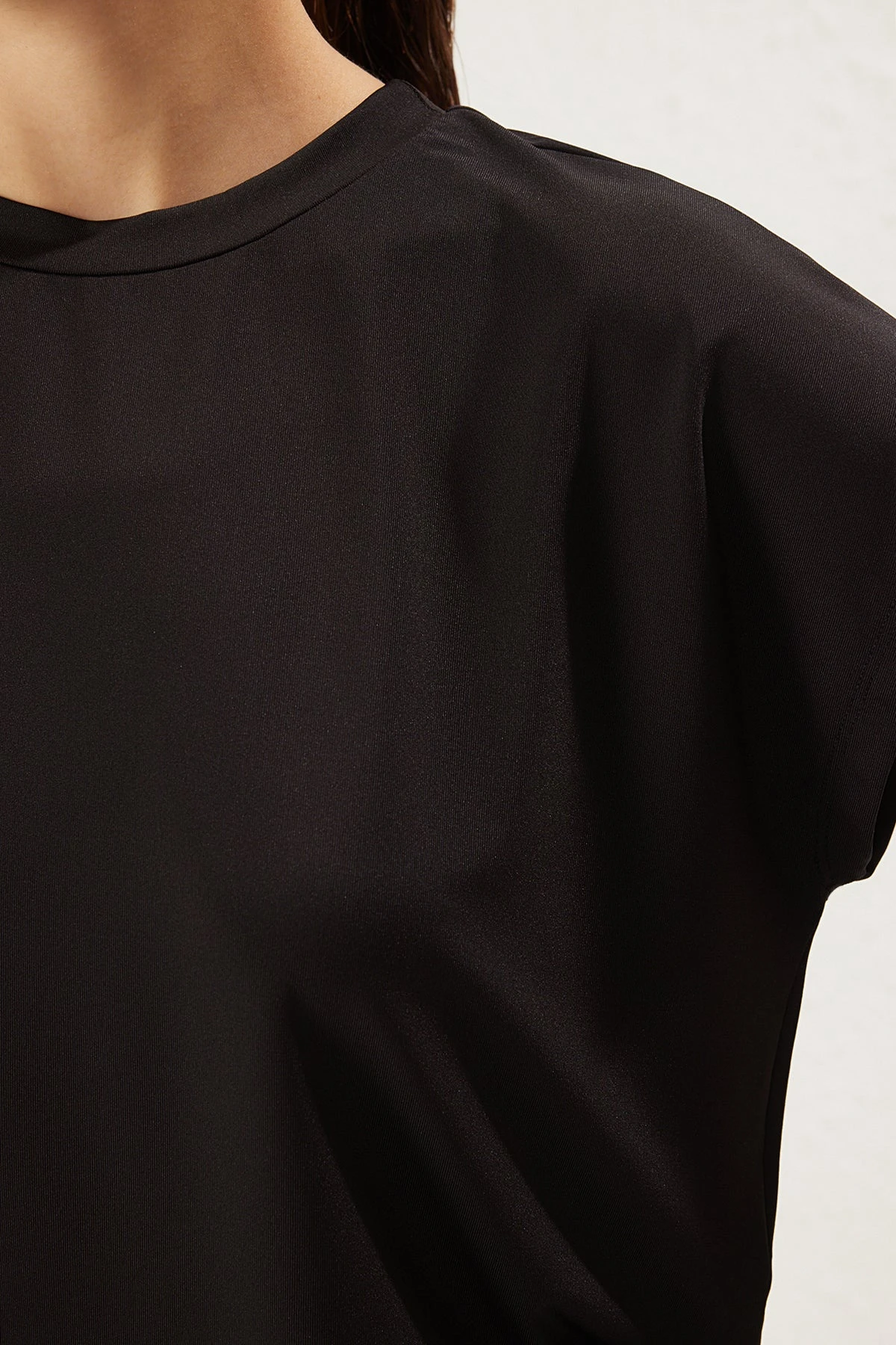 Women's Plain Short Oversize T-Shirt - Image 3