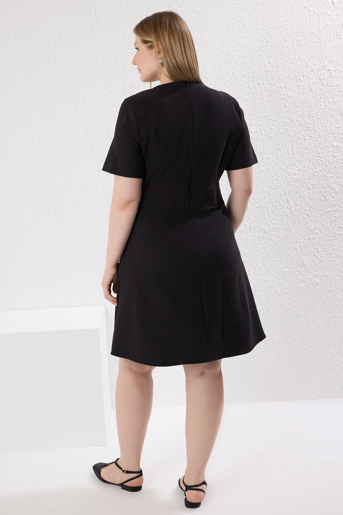Curve Plus Size Dress - Image 2